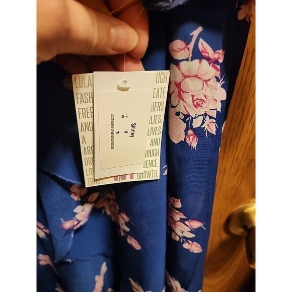 Lularoe LLR Med Shirley Sheer Chiffon Kimono Size M Beachy Blue Floral Flowy NWT - Picture 5 of 6